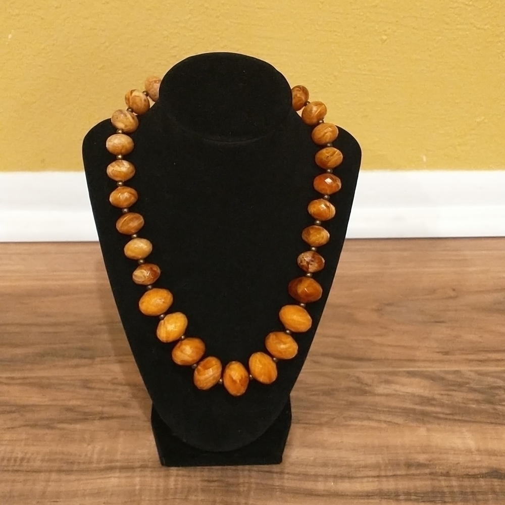 Avon brown multi faceted acrylic chunky statement necklace Y2K